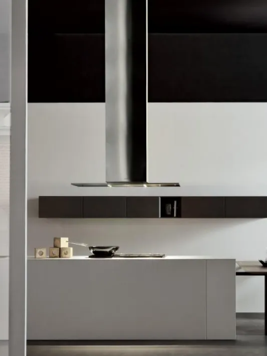 Cucina Design con isola Twenty Lab in Travertino Titanium di Modulnova