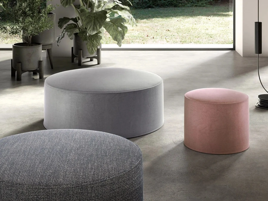 Pouf dalla forma circolare Mitos di Doimo Salotti