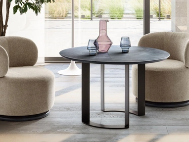 Tavolino Otto Breakfast in cemento spatolato di Twils