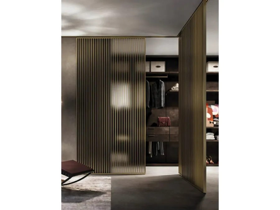 Porta scorrevole per interni in vetro con traversini verticali decorativi Zeus Sospesa di Doal