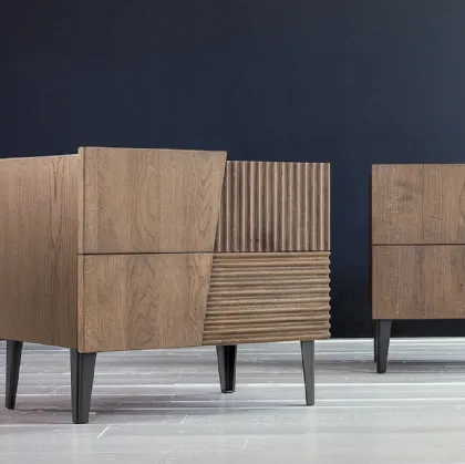 Comodino Design in Rovere massello laccato Verde di Devina Nais