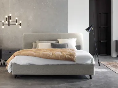Letto matrimoniale in tessuto imbottito con testiera Es di Twils