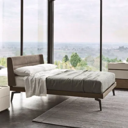 Letto con testiera in tessuto e struttura in legno Nest di Sangiacomo