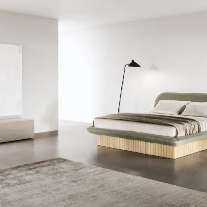 Letto con contenitore rivestito in legno plissettato, caratterizzato da una imbottitura soffice dai bordi stondati Plica di Presotto