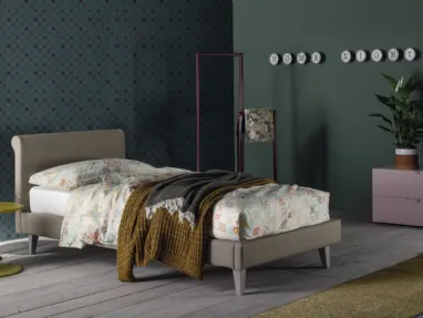 Letto Singolo in tessuto con testiera Camelia Mod 30 di Twils