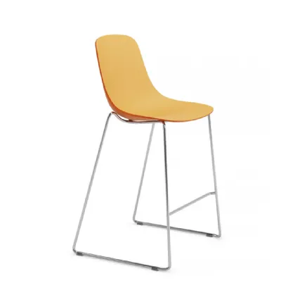 Sgabello Pure Loop Binuance Kitchen Stool con scocca in polipropilene Pesca e Arancio carota con base in tondino di acciaio cromato di Infiniti