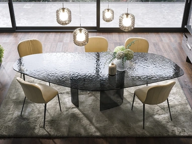 Tavolo in vetro curvato e martellato Ablos di Tonin Casa