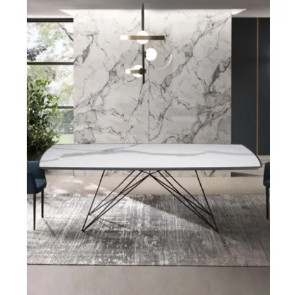 Tavolo Pegaso con top in Legno con inserto in Ceramica e base in tondino di acciaio di Riflessi