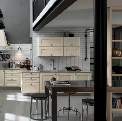 Cucina Classica angolare Villa d'Este in legno laccato Avorio di Veneta Cucine