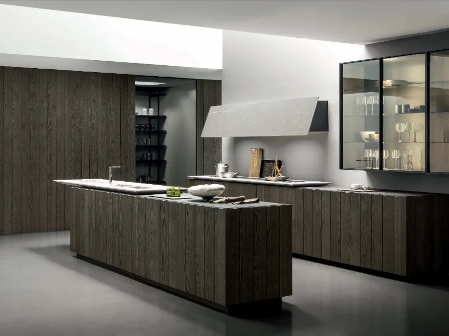 Cucina Design con isola Float finitura Rovere Carbone con top in Pietra Piasentina Fiammata di Modulnova