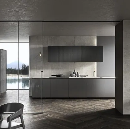 Cucina Design Skill finitura Leaf Metal Cool Grey e Rovere Fumo Raw con top in Gres City Stone Panel di Modulnova