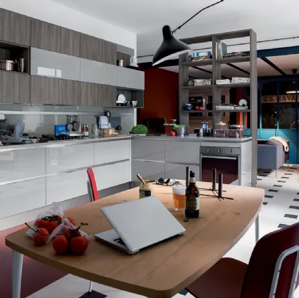 Cucina Moderna Carrera angolare in laccato lucido Grigio Metallo di Veneta Cucine