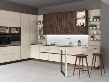 Cucina Moderna Start Time angolare in laccato Beige e Tag Rovere Fumo di Veneta Cucine