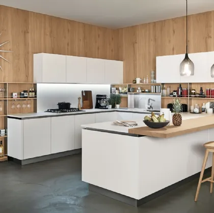 Cucina Moderna Oyster angolare in finitura Silk Bianco Neve e Rovere nodoso chiaro di Veneta Cucine