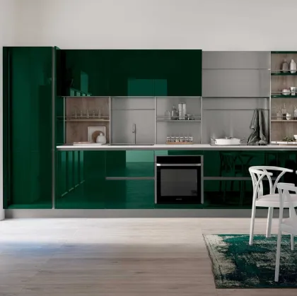 Cucina Moderna lineare Oyster 06 in laccato lucido Verde Lago di Veneta Cucine