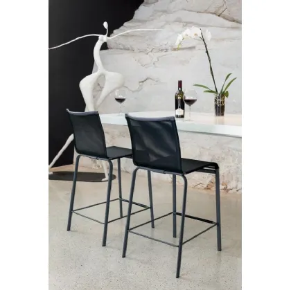 Sgabello da giardino Net SG Outdoor con seduta in Texplast e struttura in acciaio laccato di Bontempi
